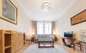 Super Luxury And Cozy- Golden Apartments- City Center